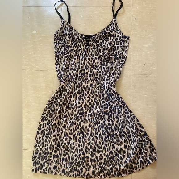 Lingerie Victorias Secret slip dress/top 🤍 - Picture 1 of 3